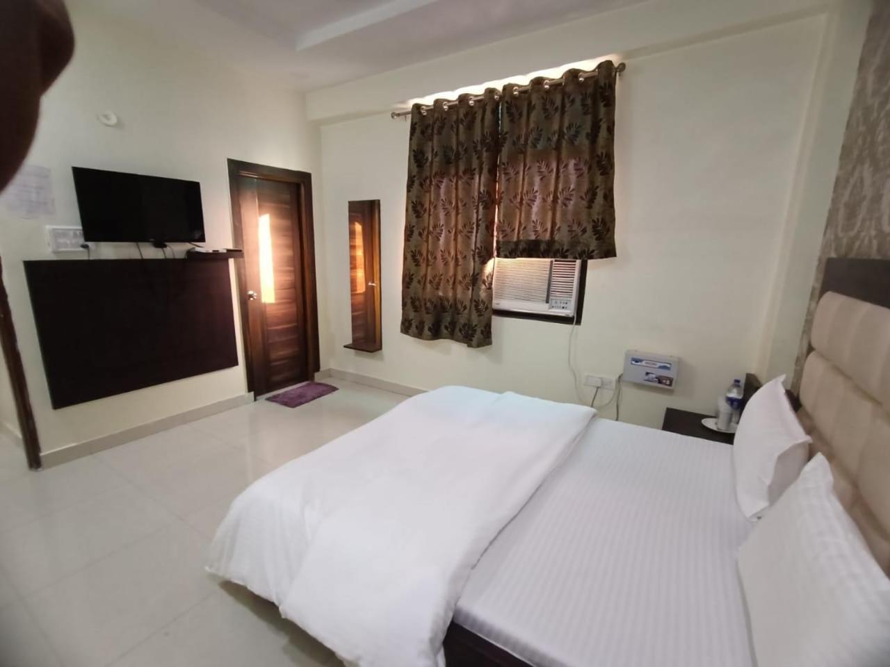 Mng Hotel Heritage Villa Канпур Экстерьер фото